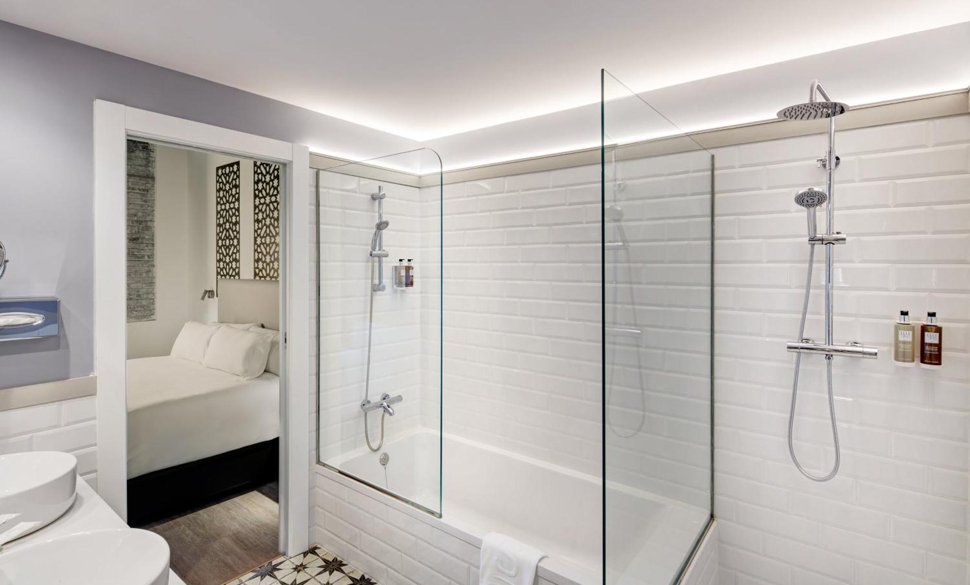 Sercotel Granada Suites Екстер'єр фото