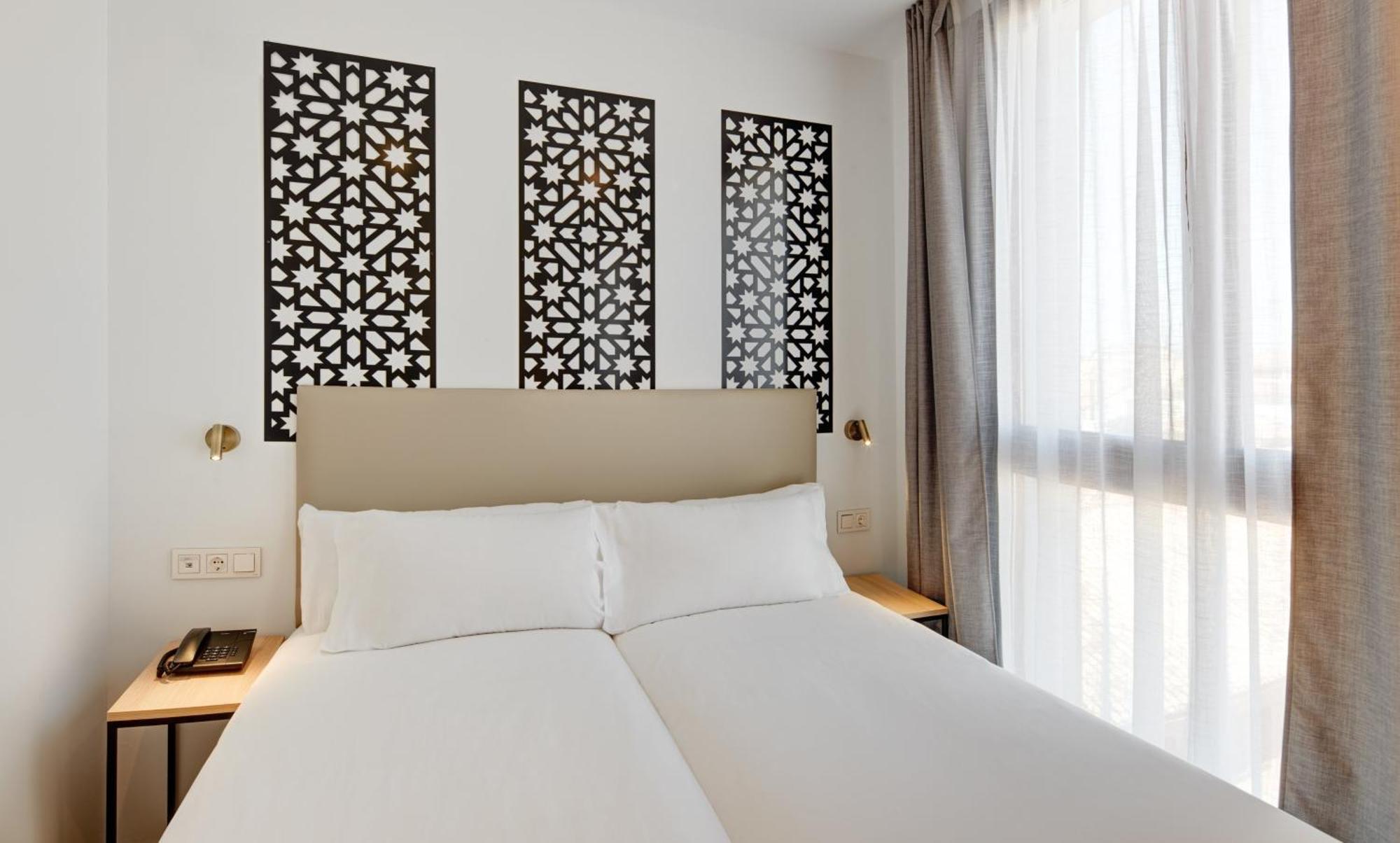 Sercotel Granada Suites Екстер'єр фото