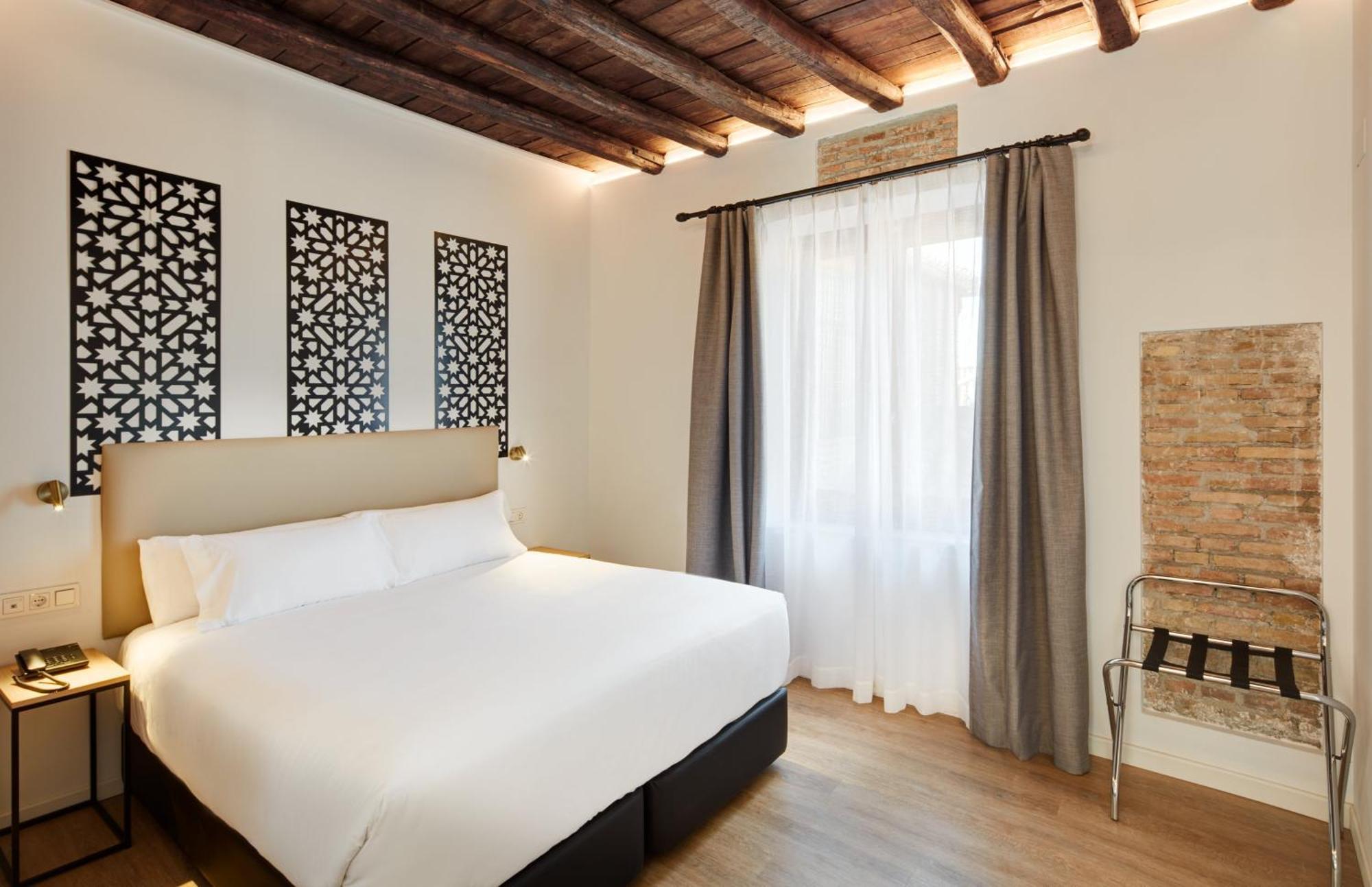 Sercotel Granada Suites Екстер'єр фото